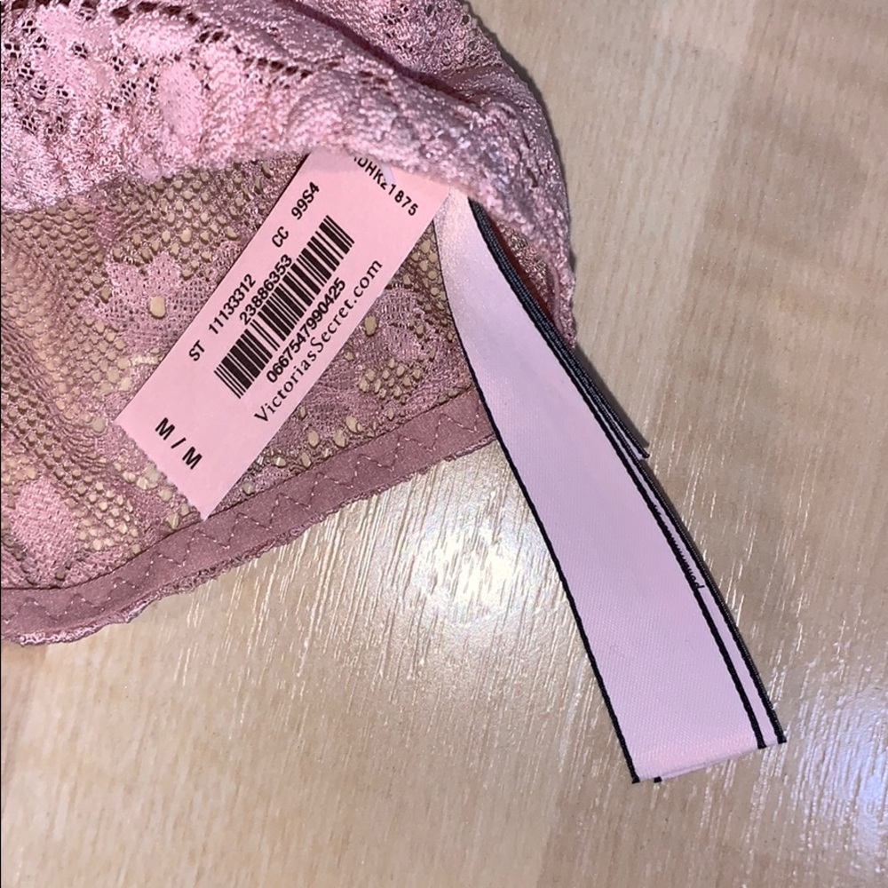 VICTORIA’S SECRET Sheer Lace & Tulle Bodysuit - Picture 9 of 11